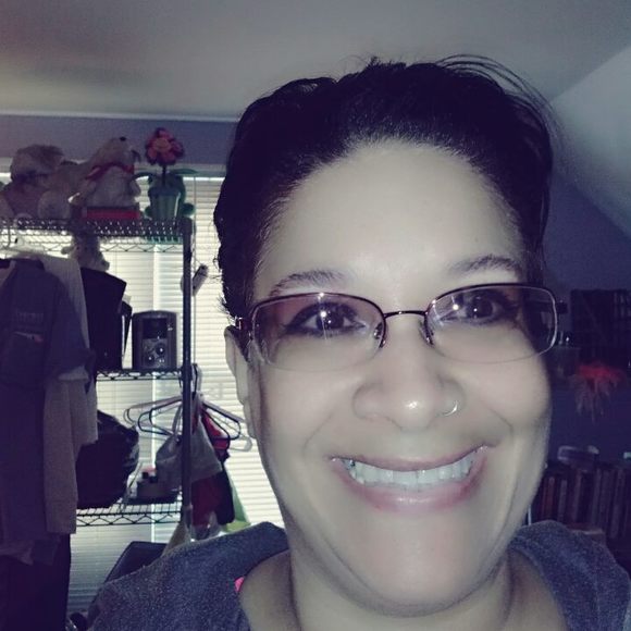 Meet your Posher, Rochelle - Picture 1 of 1